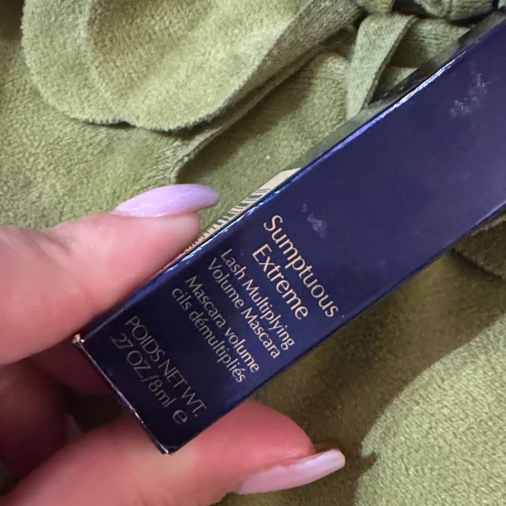 Estee Lauder‎ Sumptuous Extreme Mascara - black 01